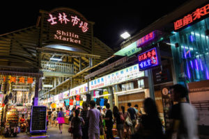 Shilin-Night-Market-in-the-Shilin-District-of-Taipei-credt-Ronnie-Chua